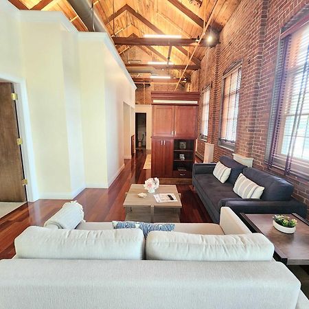 Jennifer'S Riverfront Foundry Apartment Downtown Providence Ngoại thất bức ảnh